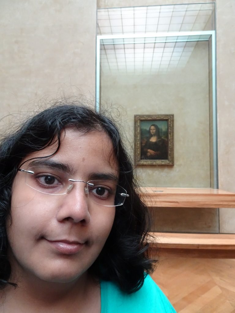 Selfie with Mona Lisa - 2 Days in Paris